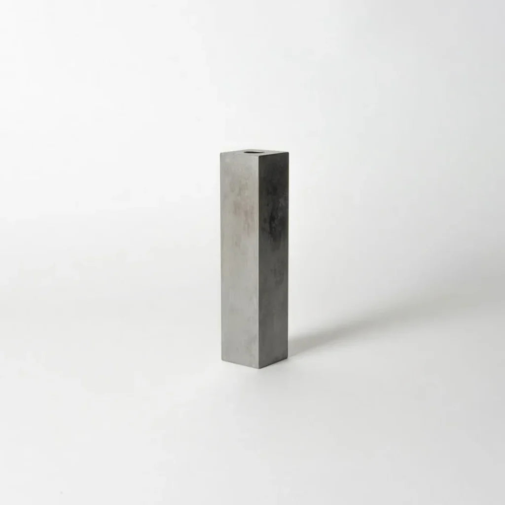 Ichi Flower Vase | silver ash