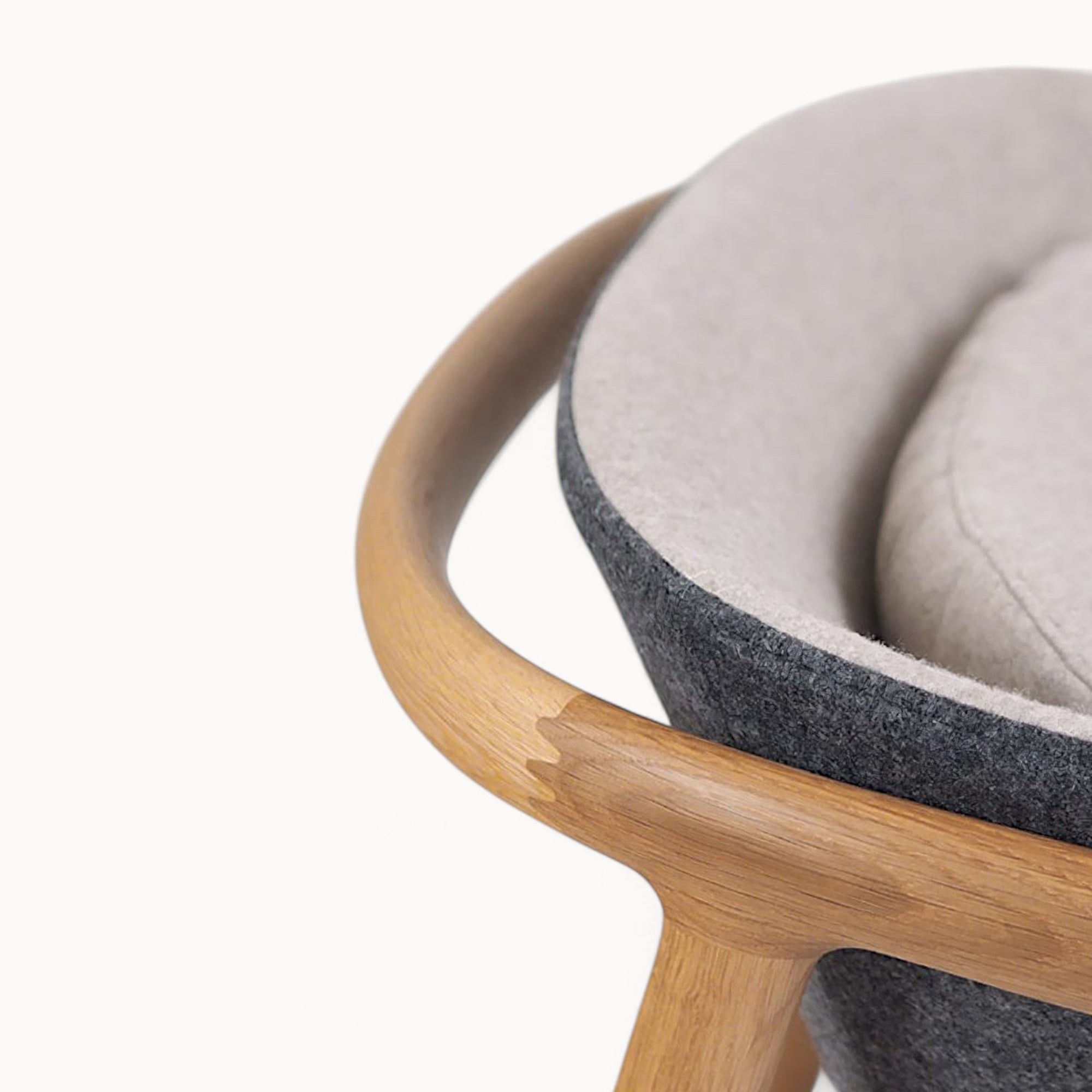 Golondrina Lounge Chair