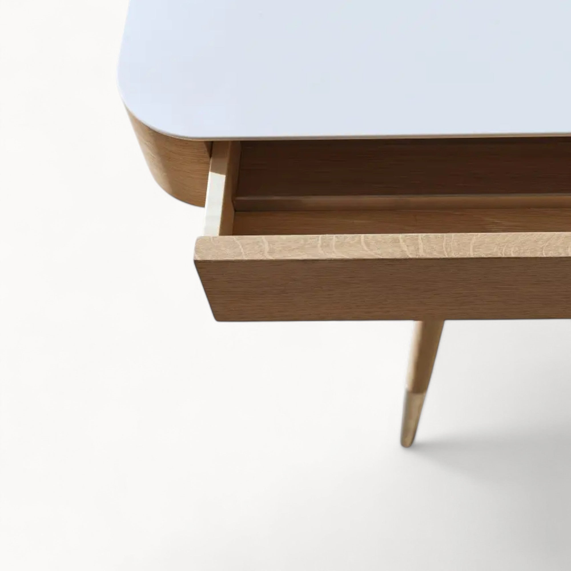 AK 1330 POINT Desk