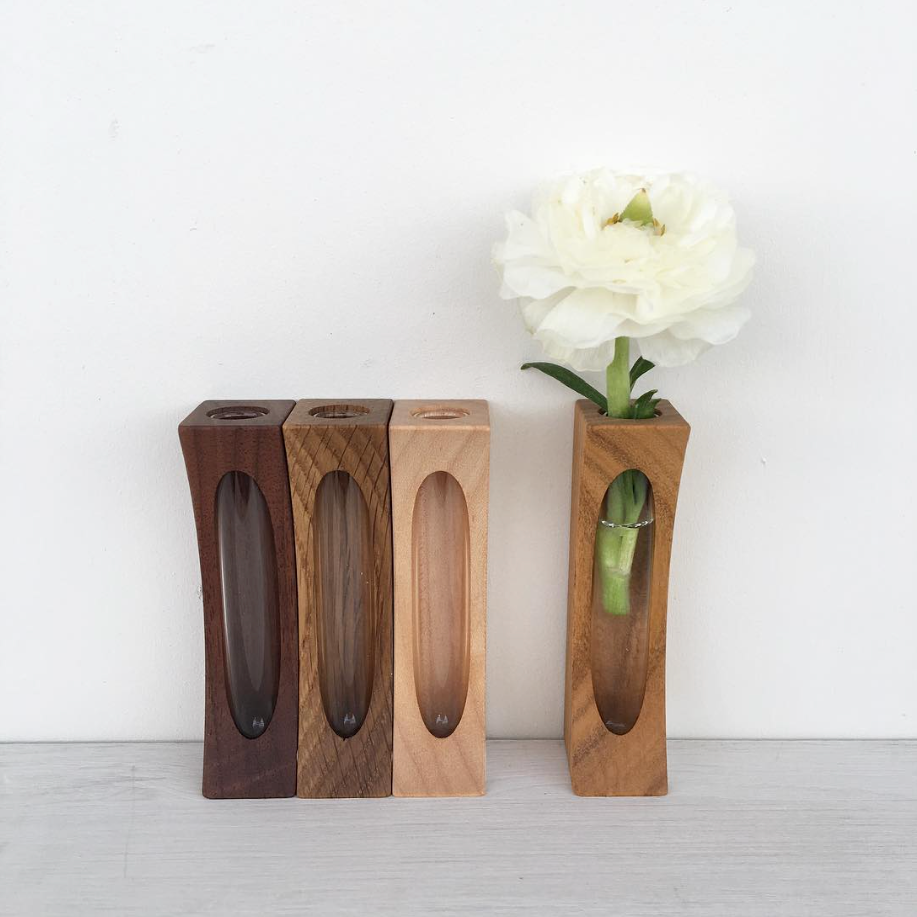 ואזת הקיר של סוגאוורה | דובדבן