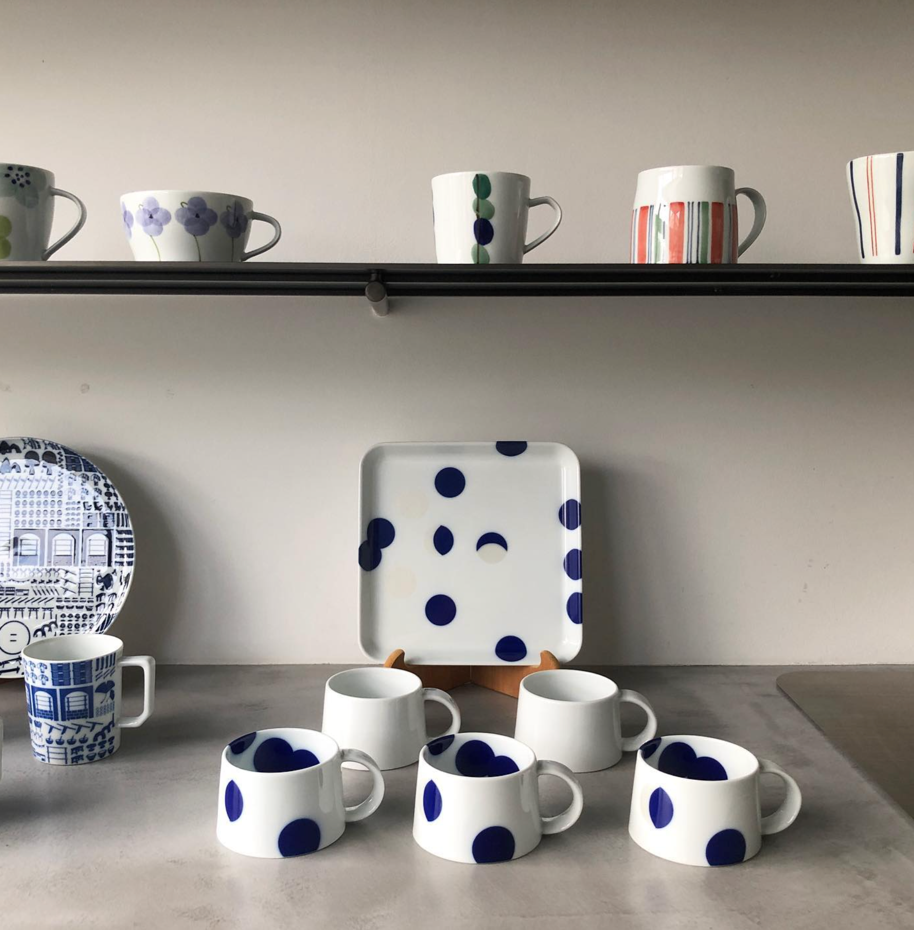Arita HOUEN mug | dot