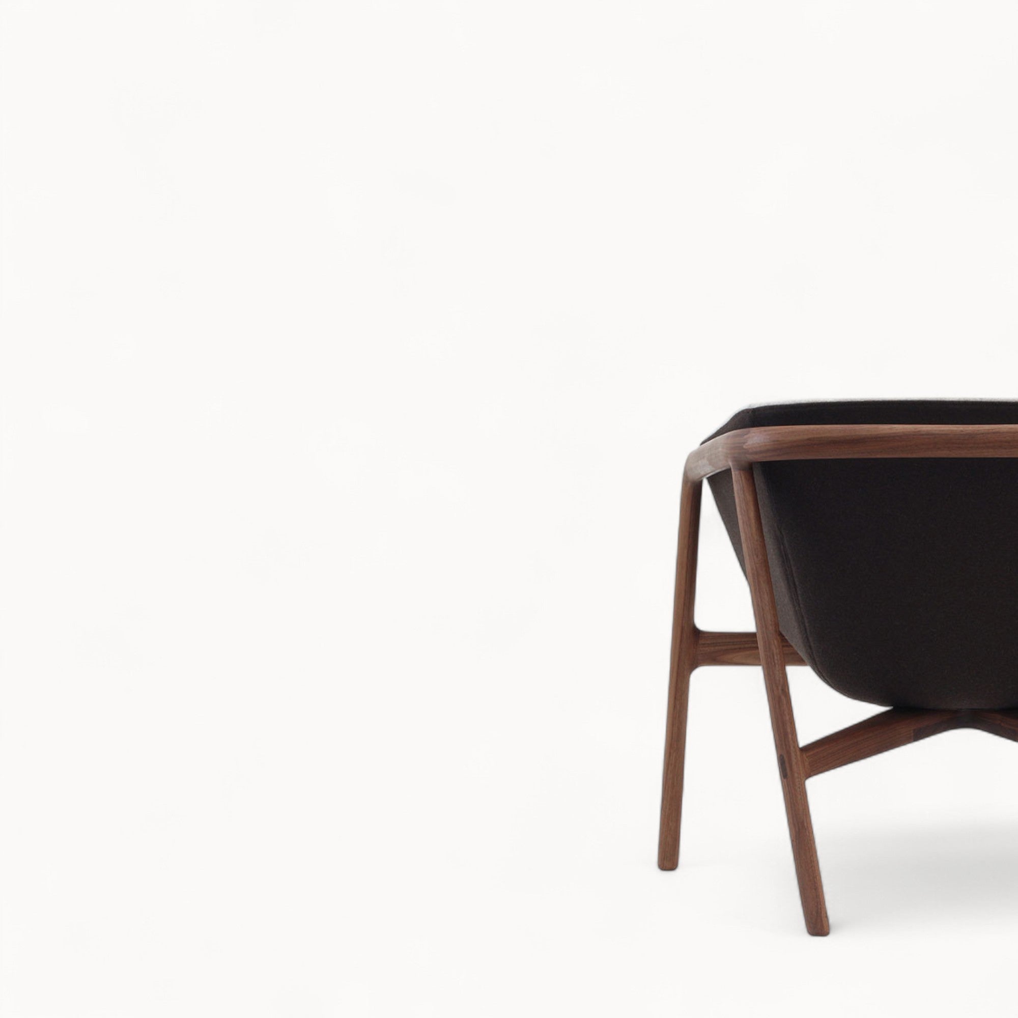 Golondrina Lounge Chair