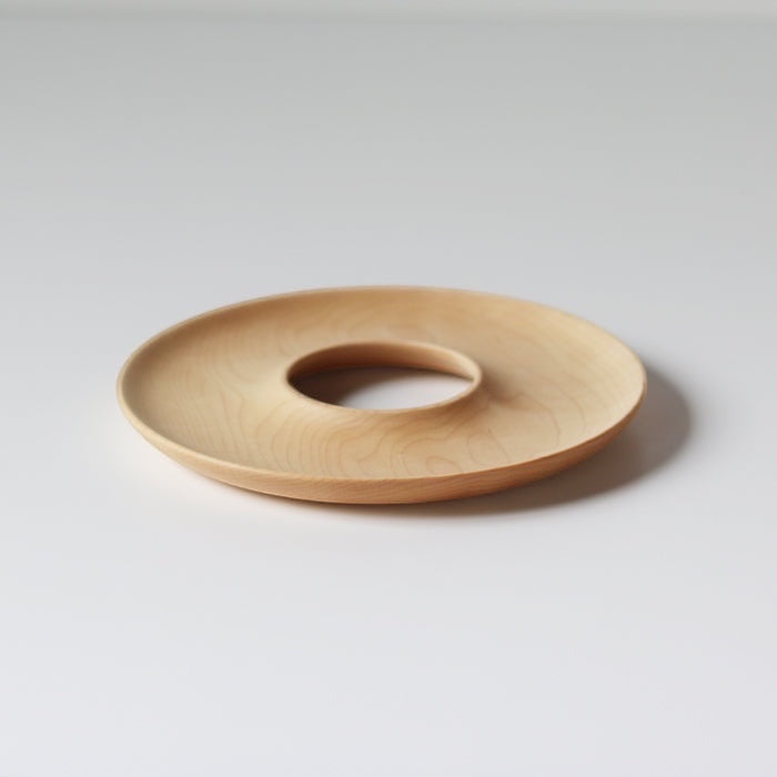 hibino maple wood bagel-shaped trivet with a natural light finish for hot pots and kettles
