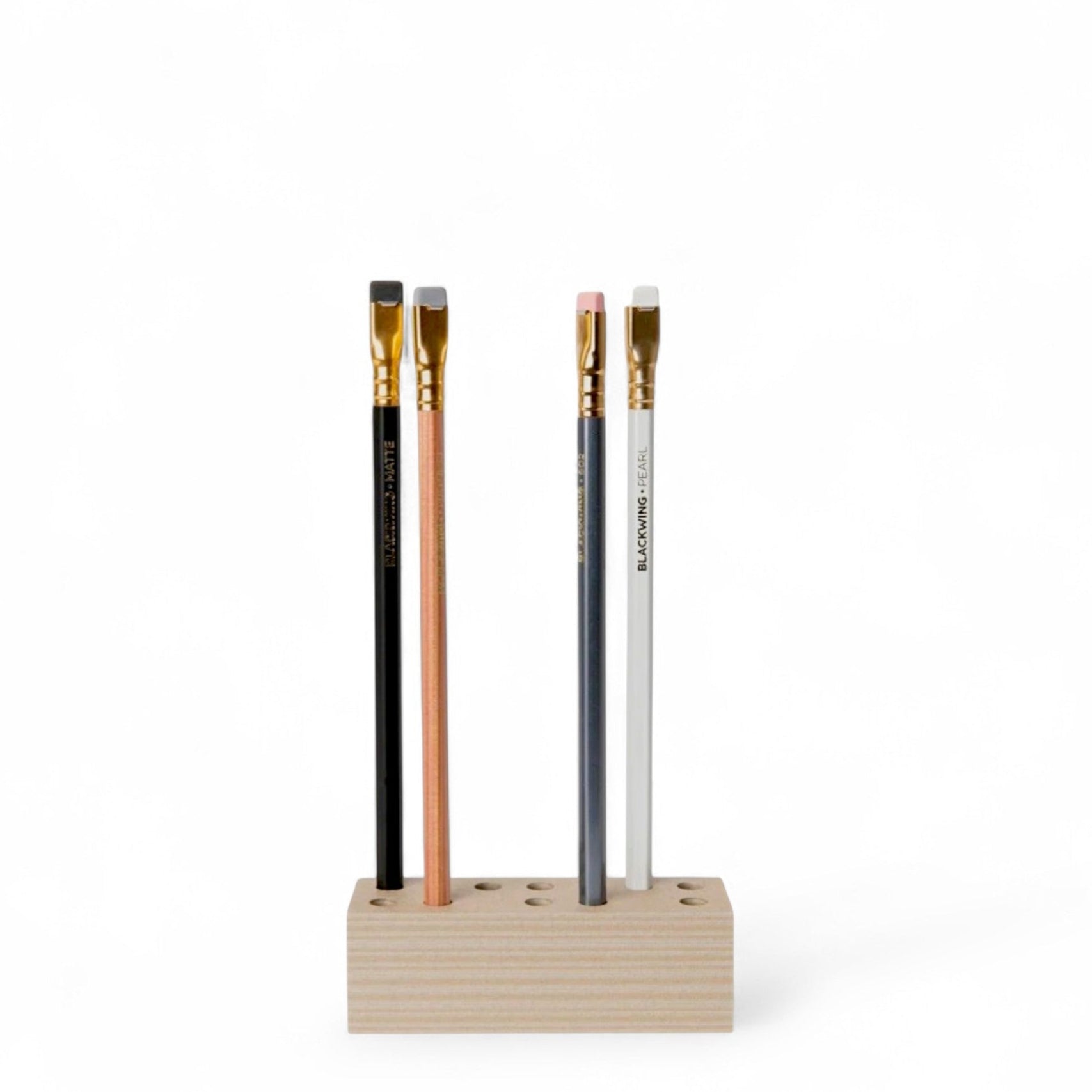 ITO BINDERY | מעמד עפרונות